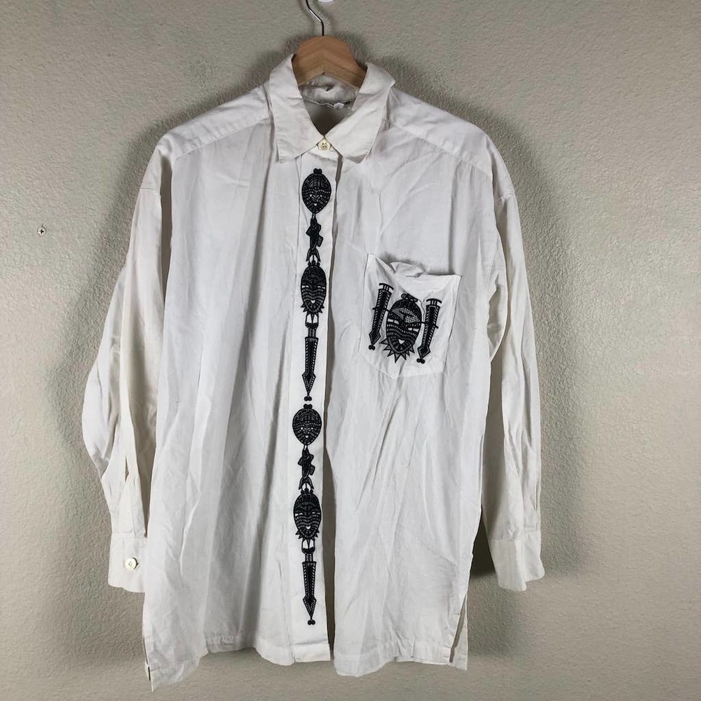 Andrea Jovine‎ Shirt White Black Embroidered Detail Buttoned Trendy Size Medium
